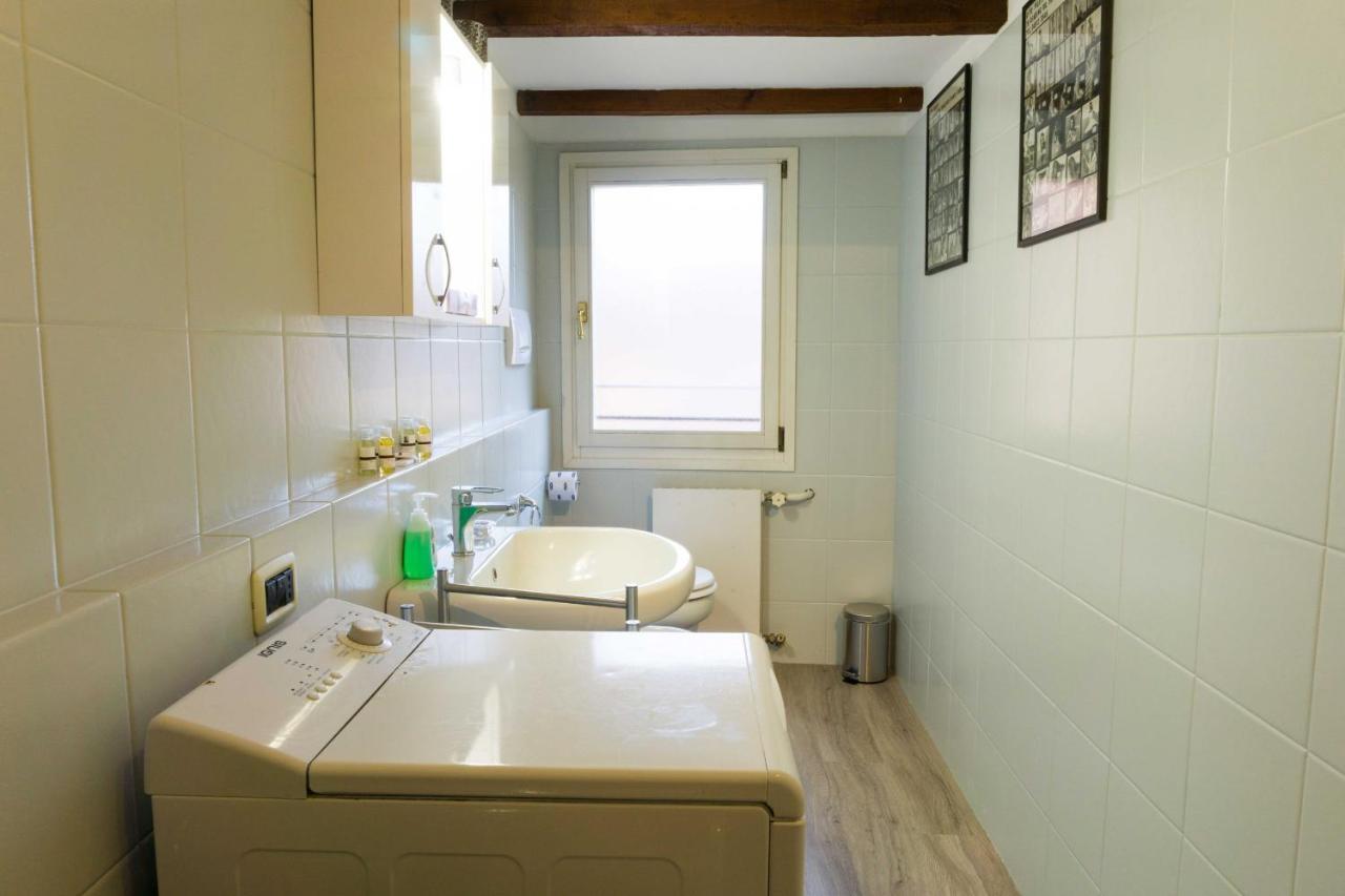 Apartamento Casa Garisenda By Wonderful Italy Bolonia Exterior foto